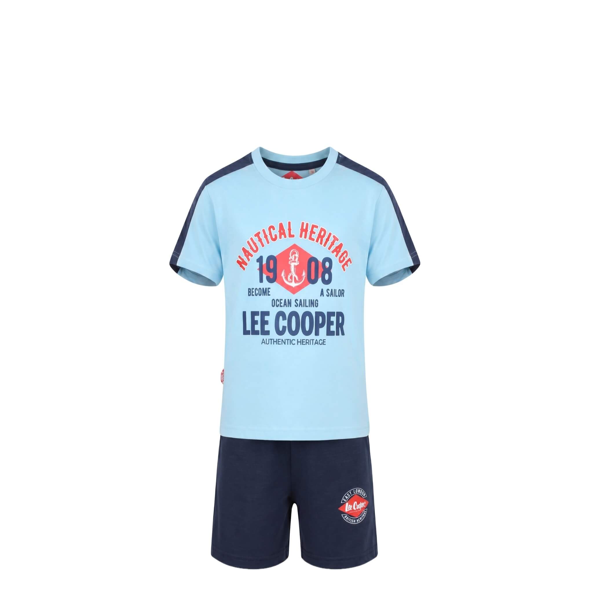 Ensemble Été Garçon Lee Cooper « Nautical Heritage » – T-shirt Bleu Imprimé & Short Bleu Assorti – 4 à 14 ans – Neuf