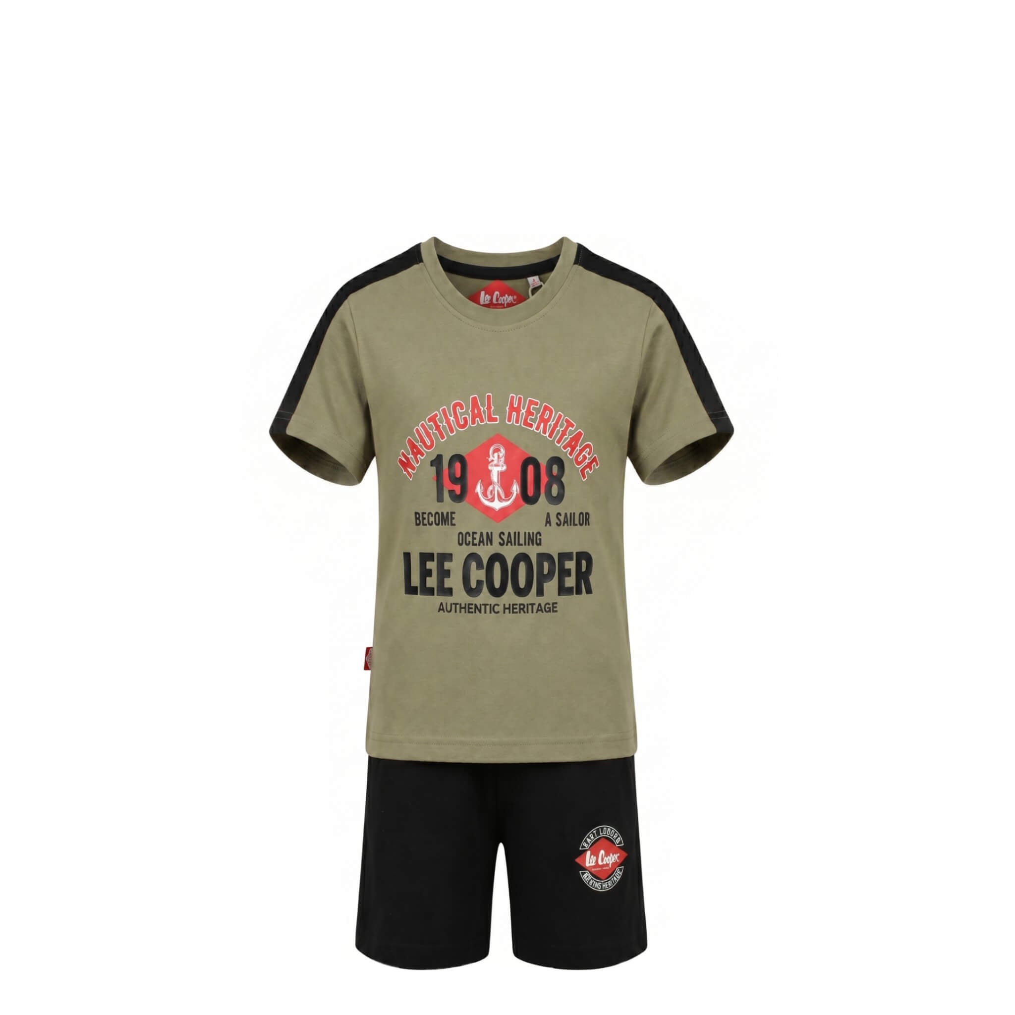 Ensemble Été Garçon Lee Cooper « Nautical Heritage » – T-shirt Kaki Imprimé & Short Noir Assorti – 4 à 14 ans – Neuf
