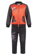 Ensemble 2 Pièces Garçon Lee Cooper – Bomber Matelassé Orange & Noir + Jean Noir Patches “Rock’N’Roll” – 3 à 8 ans – Neuf